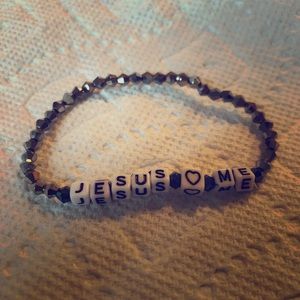 Handmade ‘Jesus 🖤 Me’ bracelet